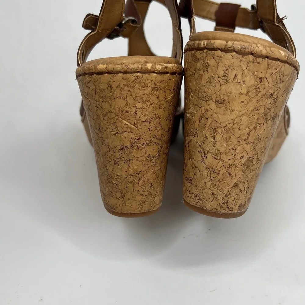 b.o.c. Born Concept Brown Leather T-Strap Cork Wedge Sandals Comfort Strappy 10